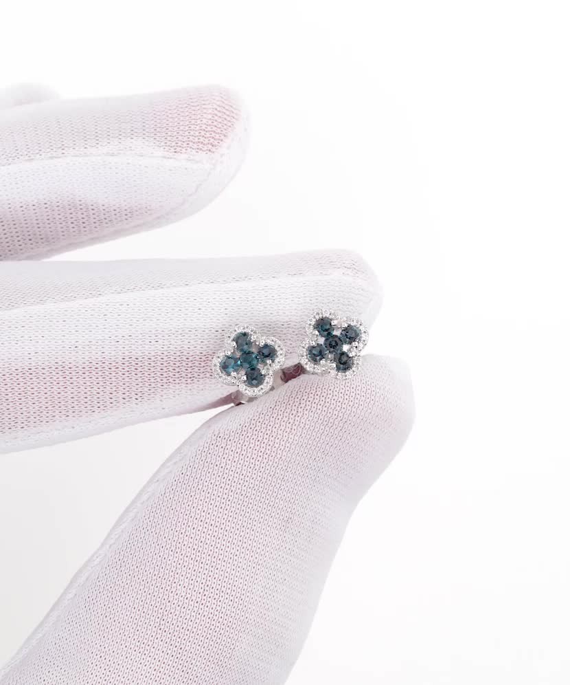 Серьги из белого золота с бриллиантами и лондонским топазом