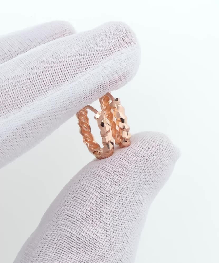 Золотые серьги