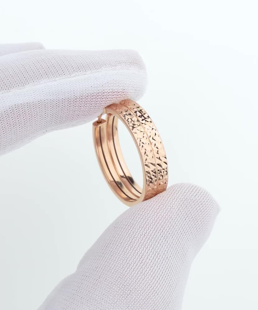 Золотые серьги конго с гравировкой 24m