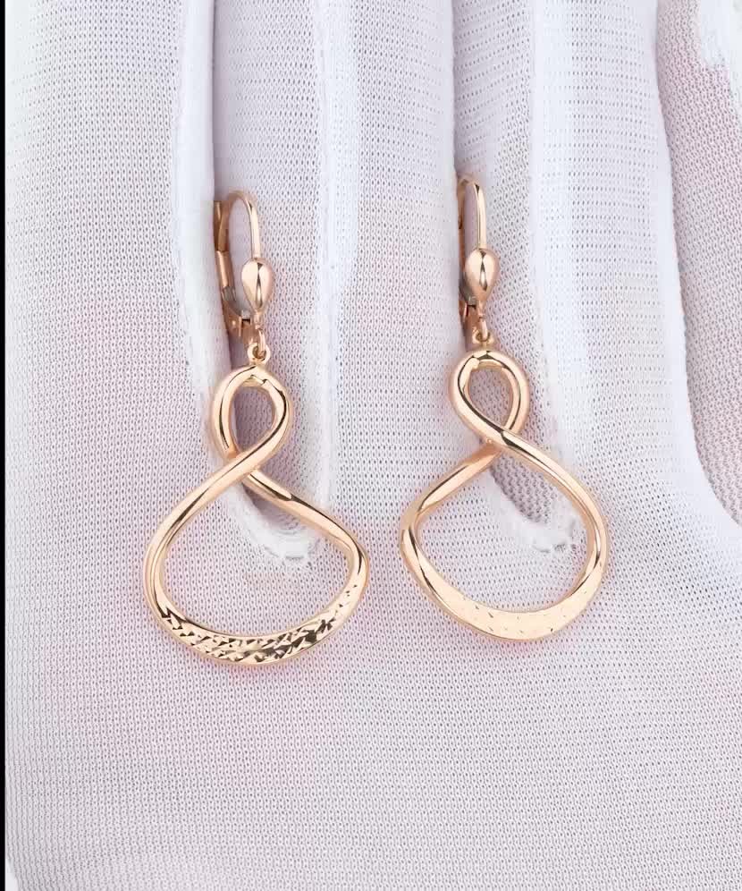 Золотые серьги