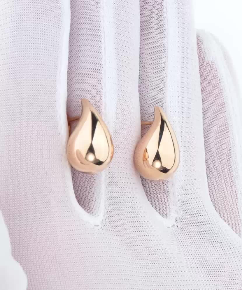 Золотые серьги