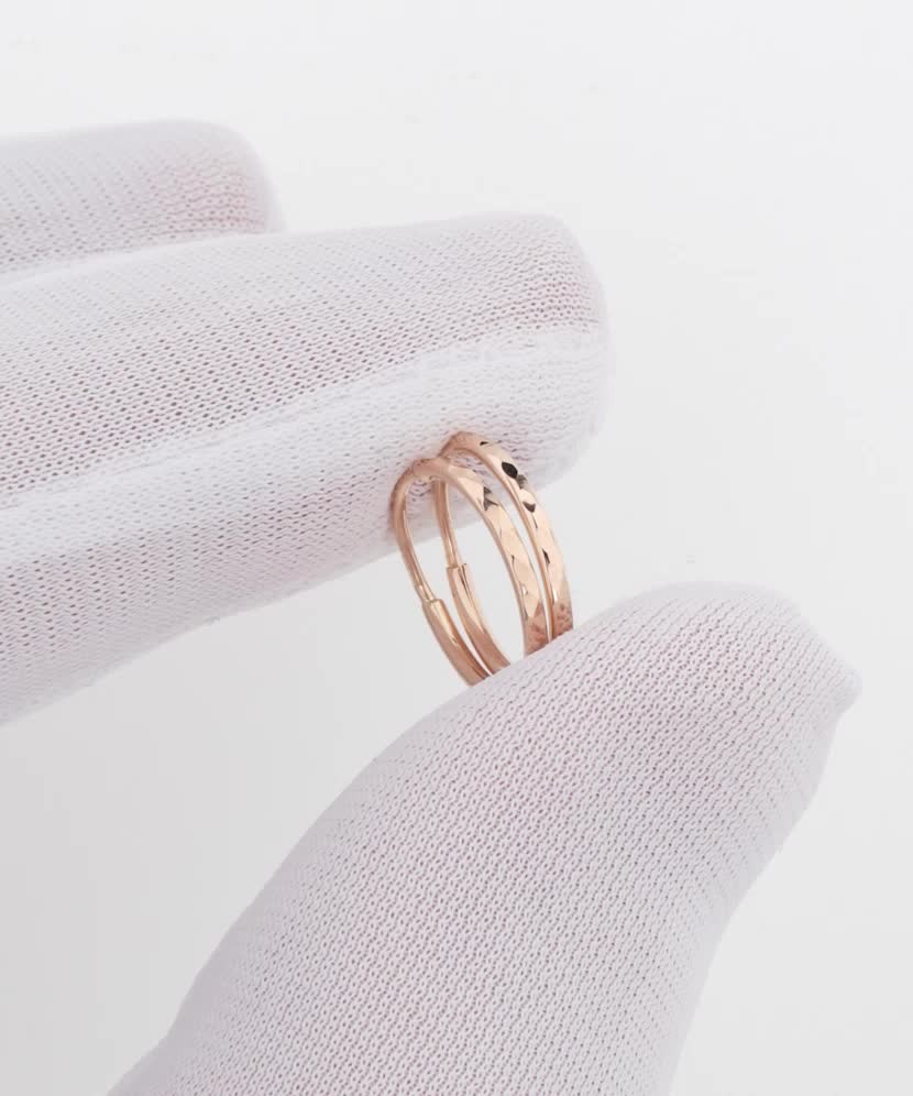 Золотые серьги конго с гравировкой 13m