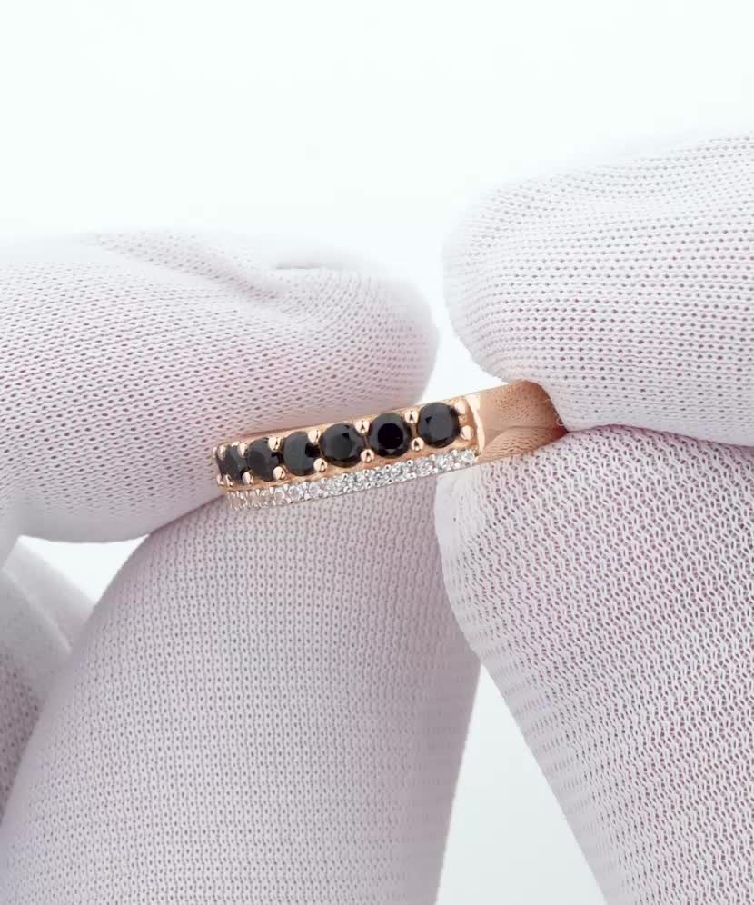 Золотое кольцо с цирконами