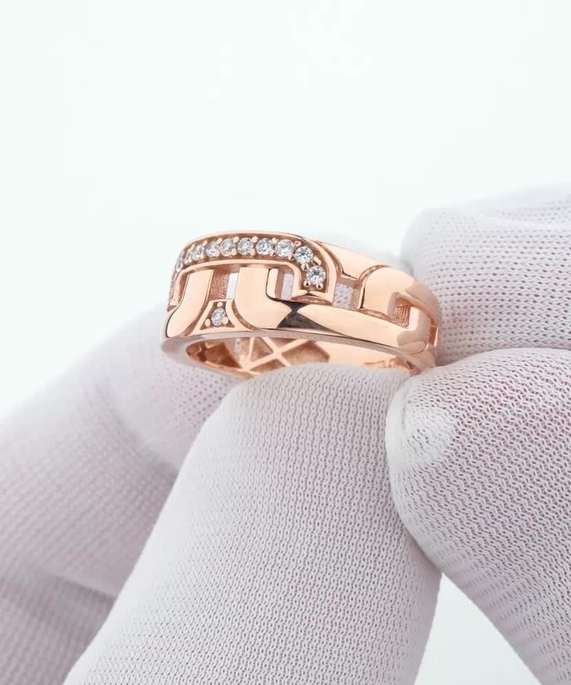 Золотое кольцо с цирконами