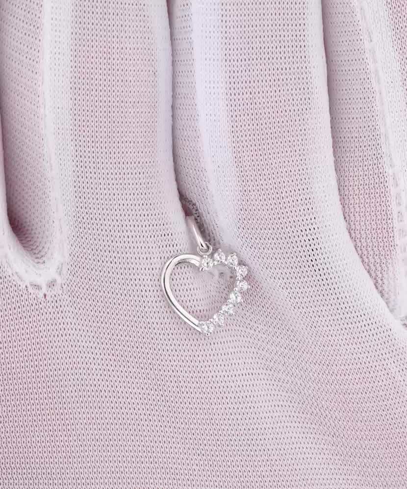 Подвеска из белого золота с цирконами "сердце"