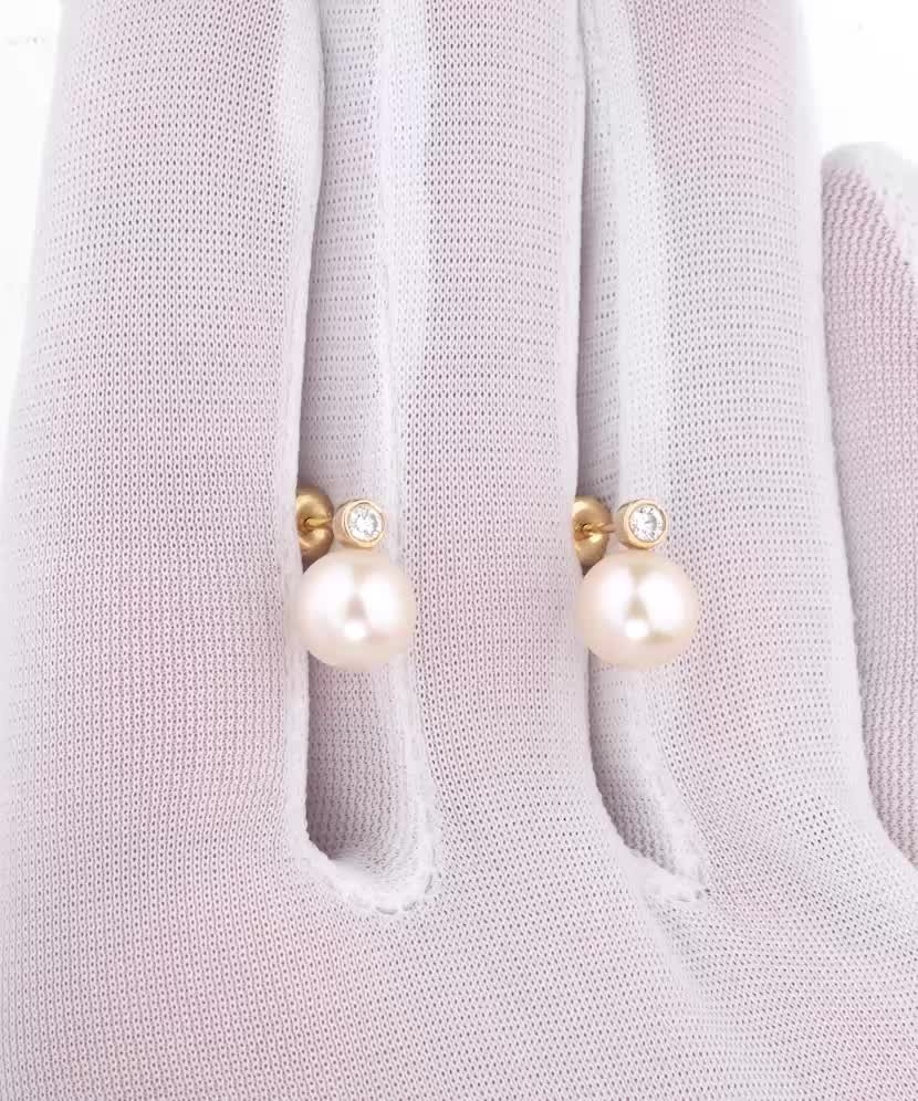 Серьги из желтого золота с бриллиантами и жемчугом