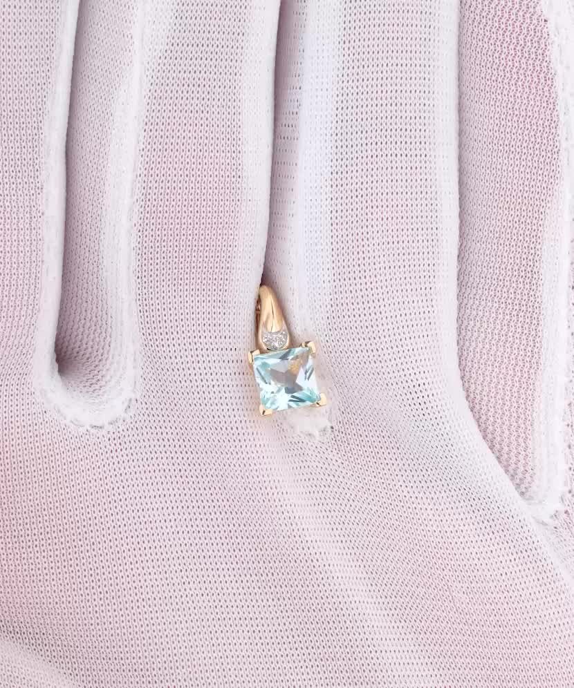 Подвеска из желтого золота с бриллиантами и топазом