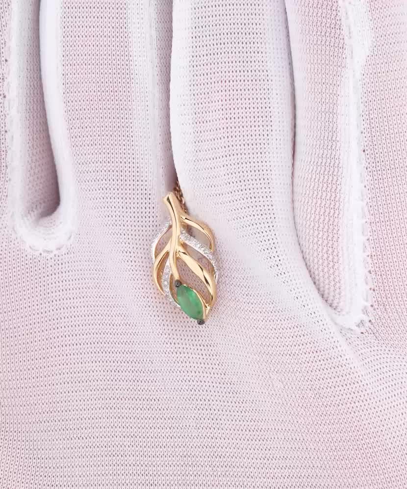 Kollase kulla ripats teemantide ja smaragdiga