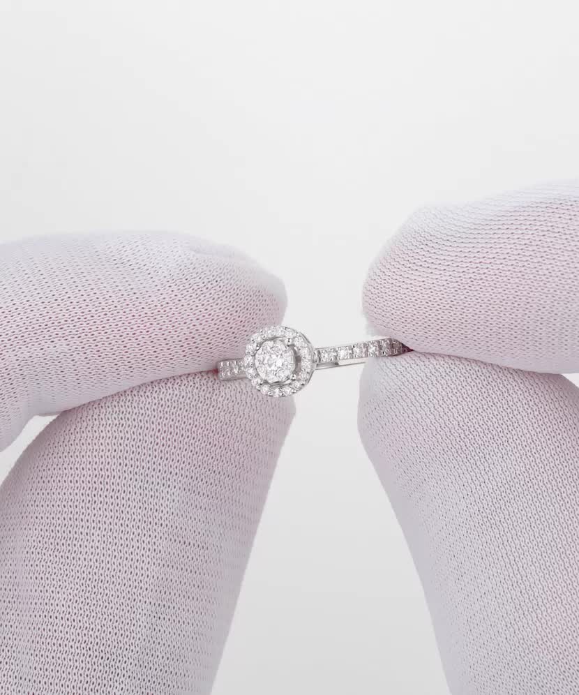 Кольцо из белого золота с алмазами