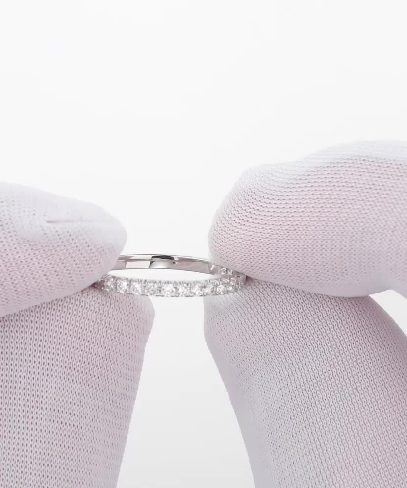 Кольцо из белого золота с алмазами