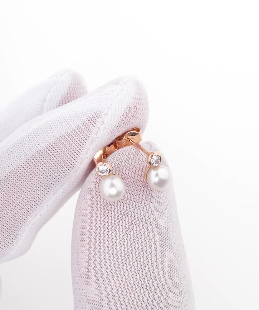 Золотые серьги с жемчугом и цирконами