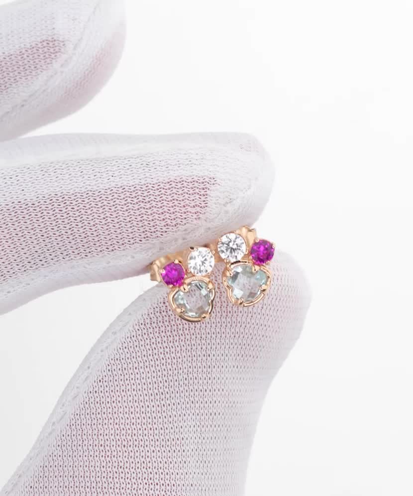 Золотые серьги с цирконами