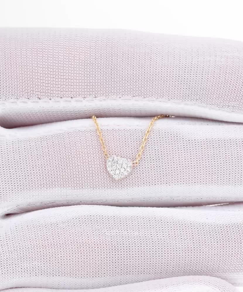 Цепочка из желтого золота с блестящей подвеской