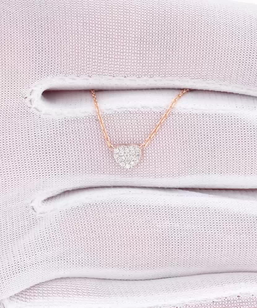 Valgest kullast kett briljantripatsiga "Süda"