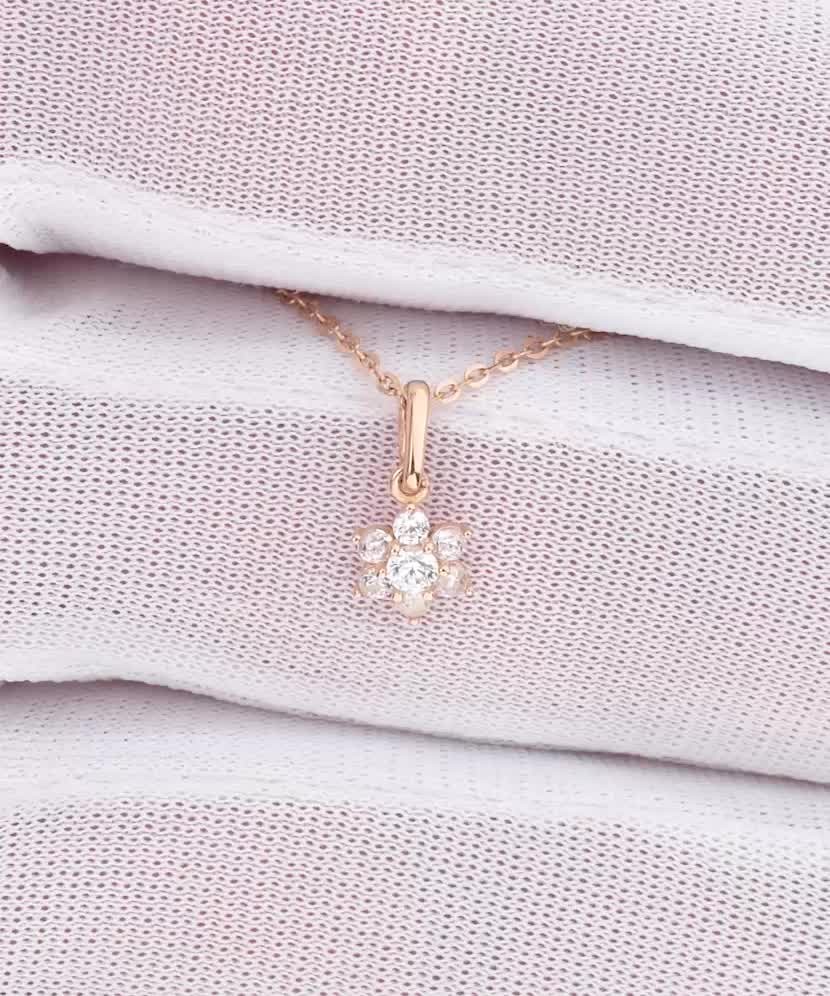 Золотой подвеска с цирконами