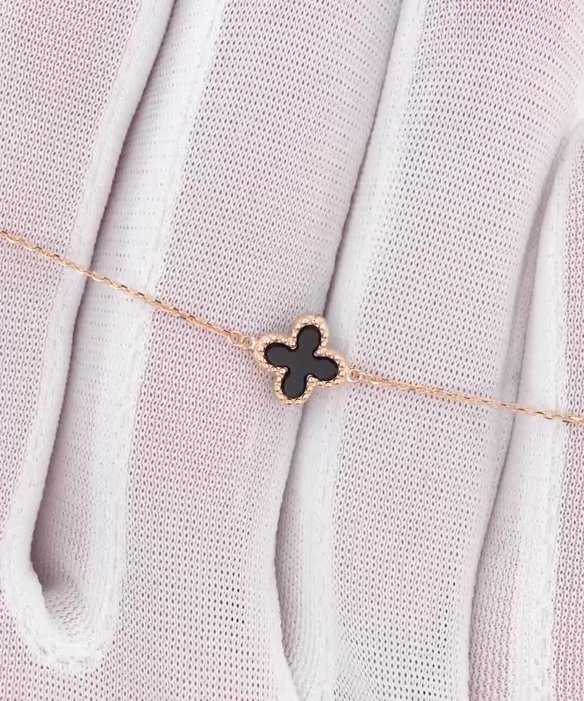 Kuldkäevõru oonüksitega