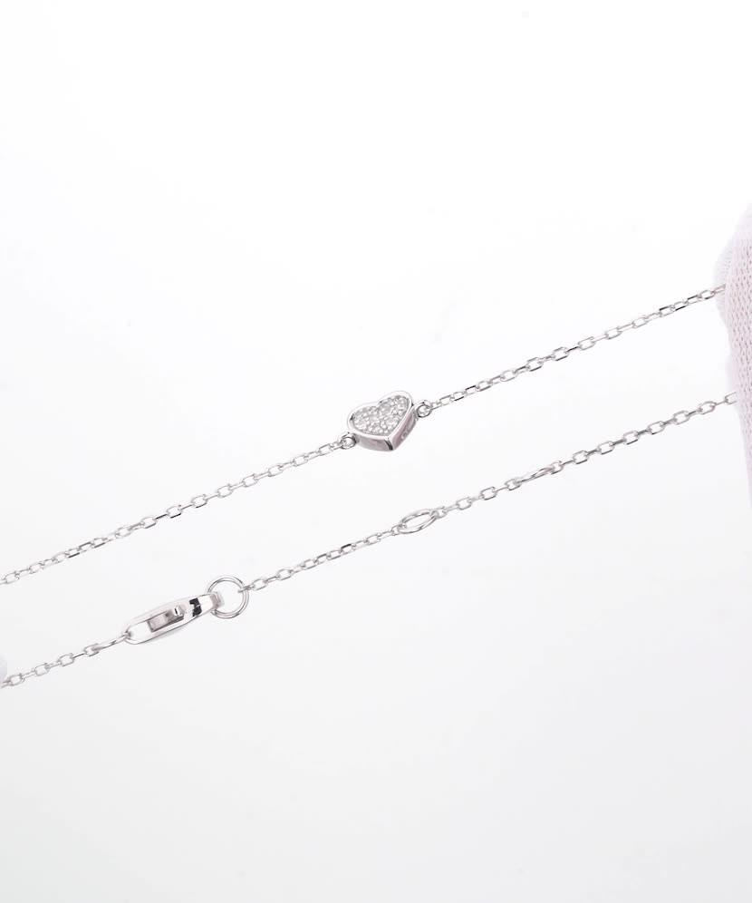 Браслет из белого золота с бриллиантами "Сердечко"