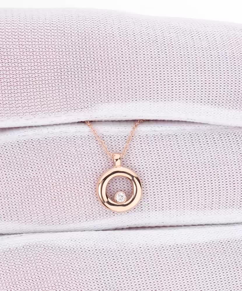 Kuldne kett briljantse ripatsiga