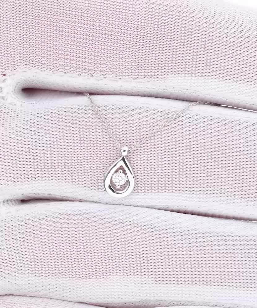 Золотая цепочка с бриллиантовым подвеской