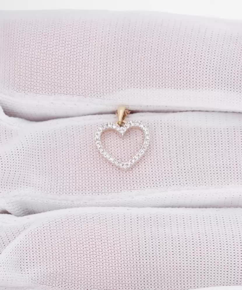 Yellow Gold pendant with diamonds