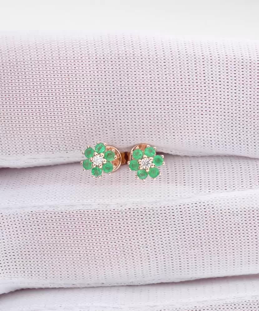 Kuldkõrvarõngad smaragdide ja teemantidega