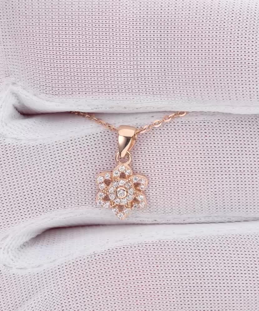 Золотой подвеска с цирконами