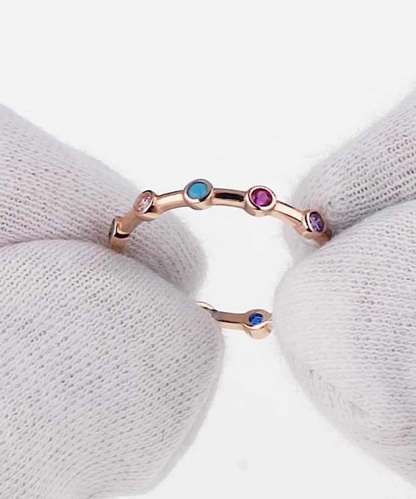 Kuldsõrmus tsirkoonidega - Goldinga