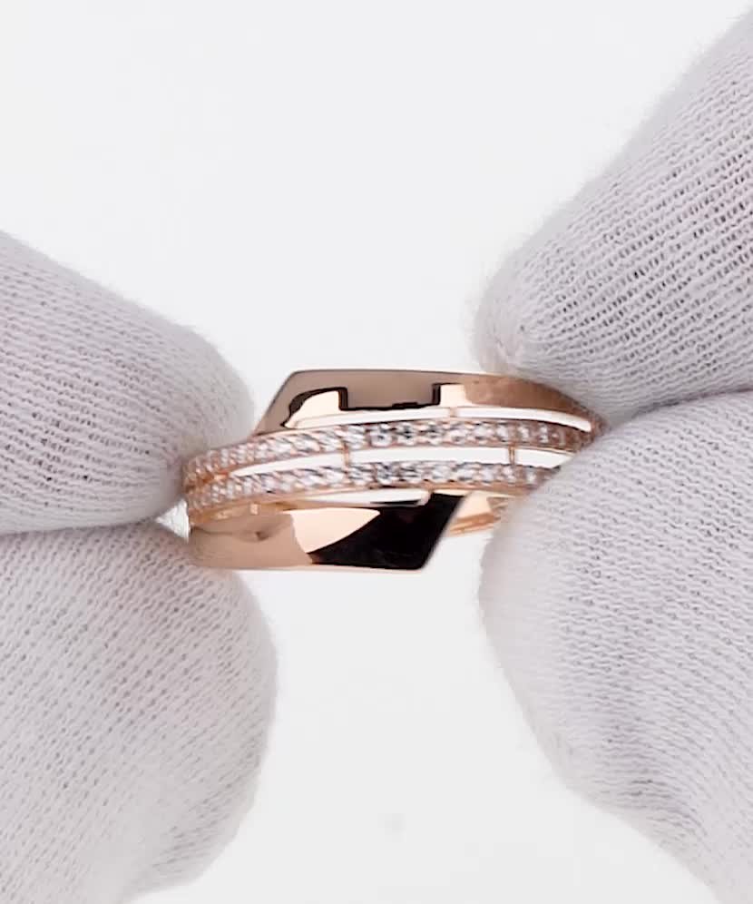 Золотое кольцо с цирконами