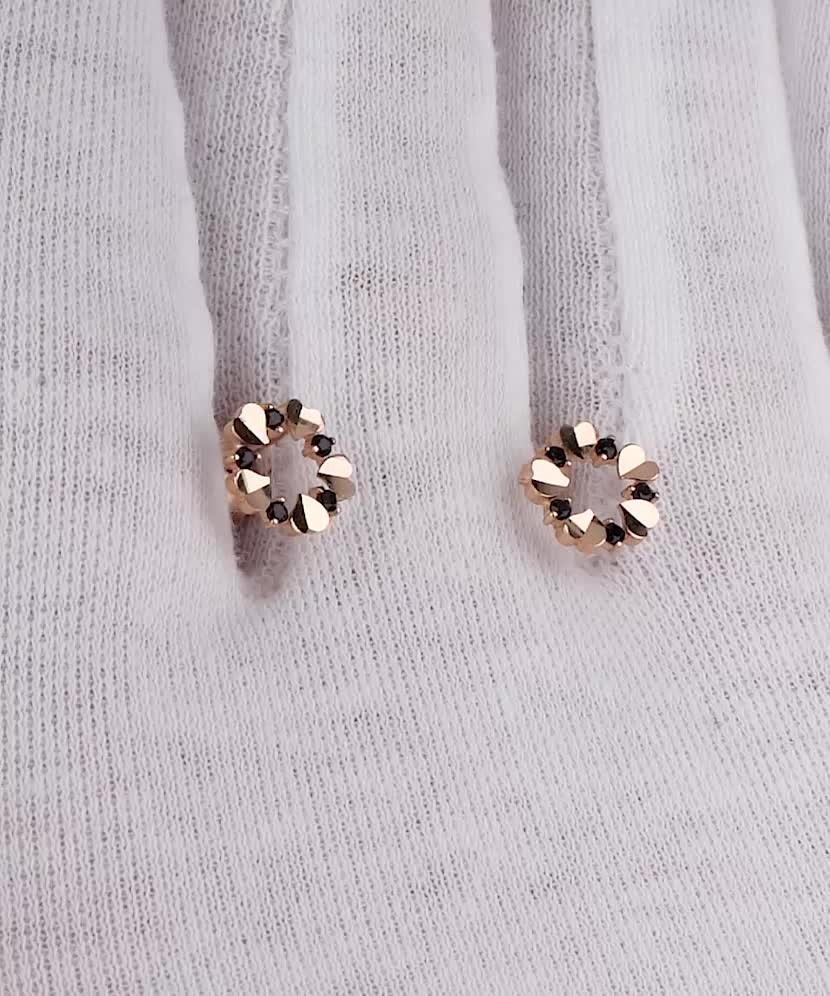 Золотые серьги с цирконами