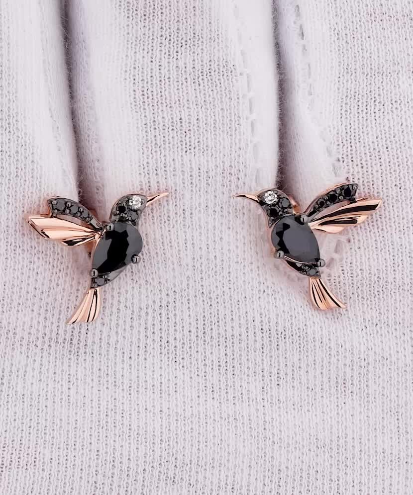 Kuldkõrvarõngad mustade teemandite