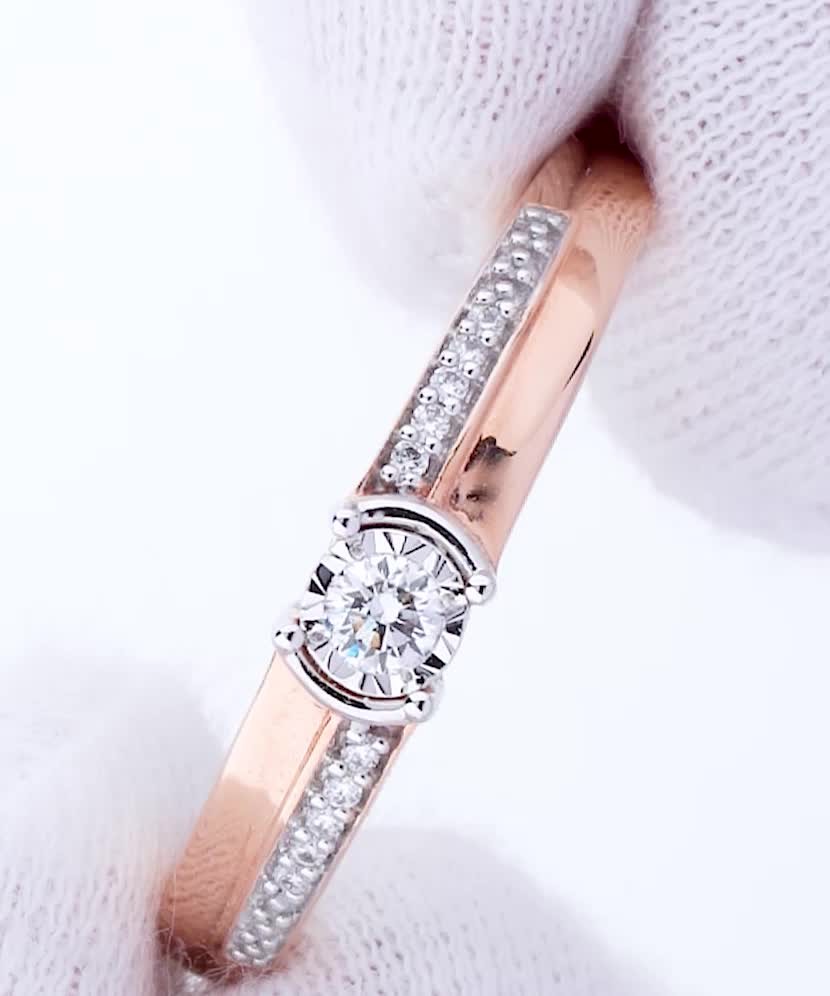 Кольцо из золота с бриллиантом