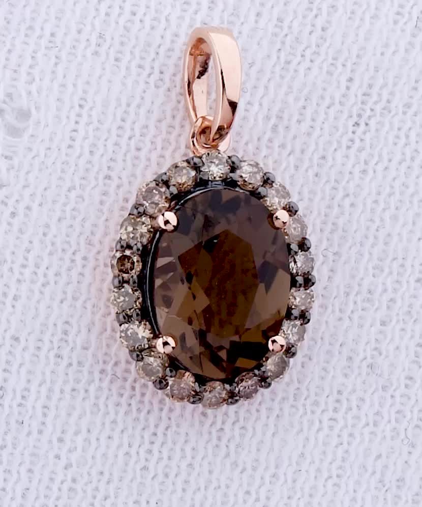 Kuldne ripats teemantide ja suitsukvartsiga