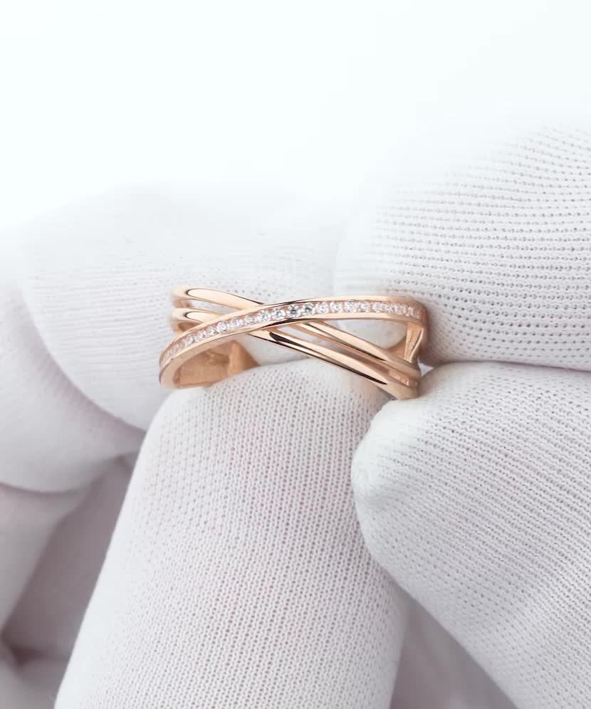 Золотое кольцо с цирконами