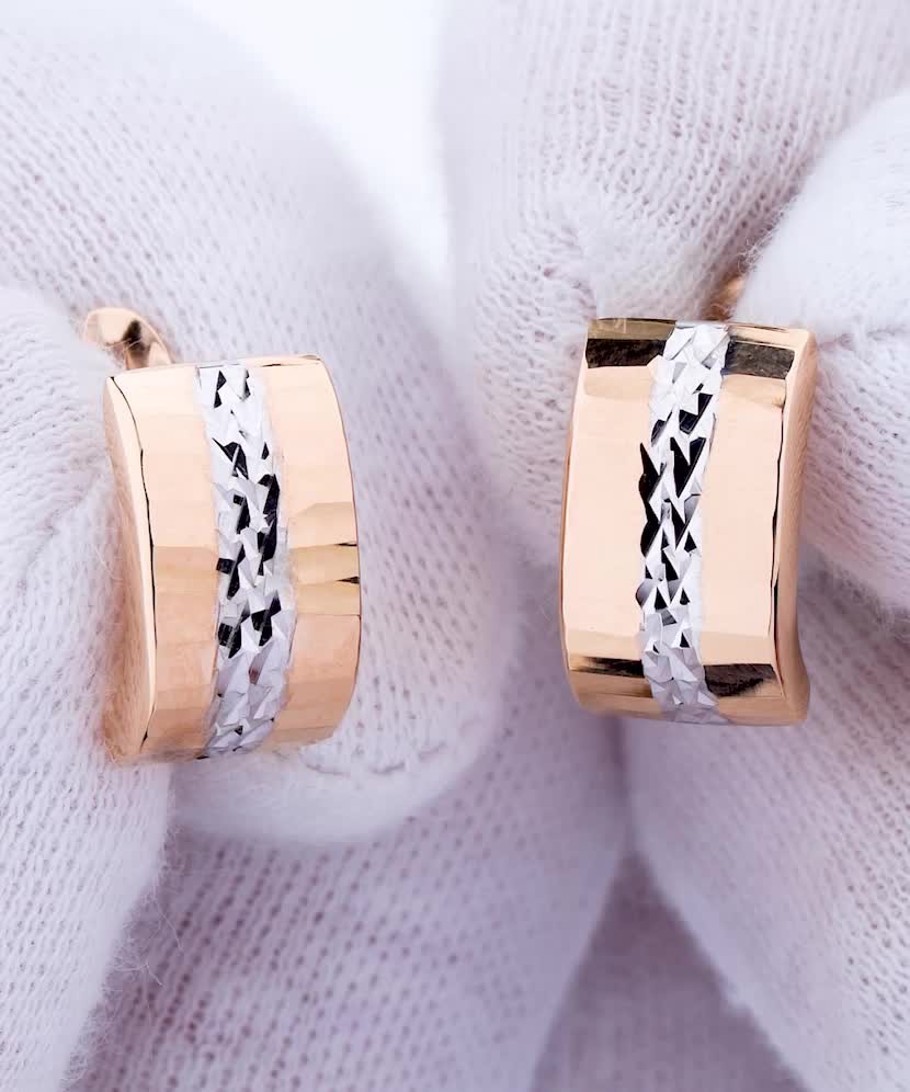 Золотые серьги