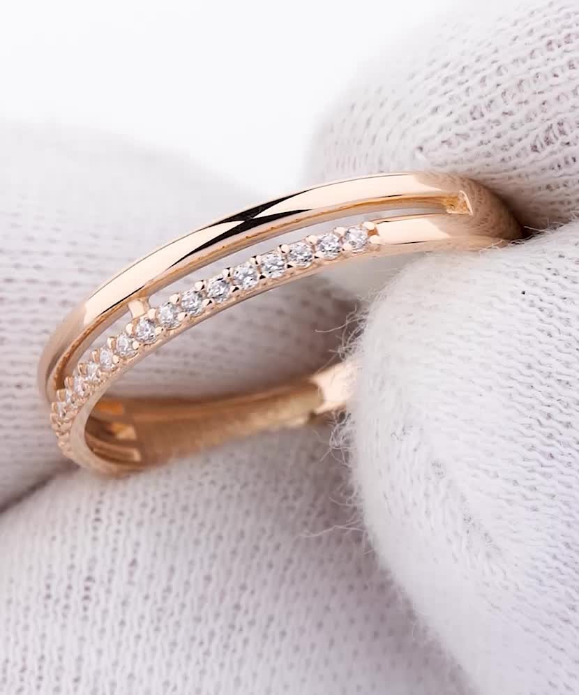 Золотое кольцо с цирконами