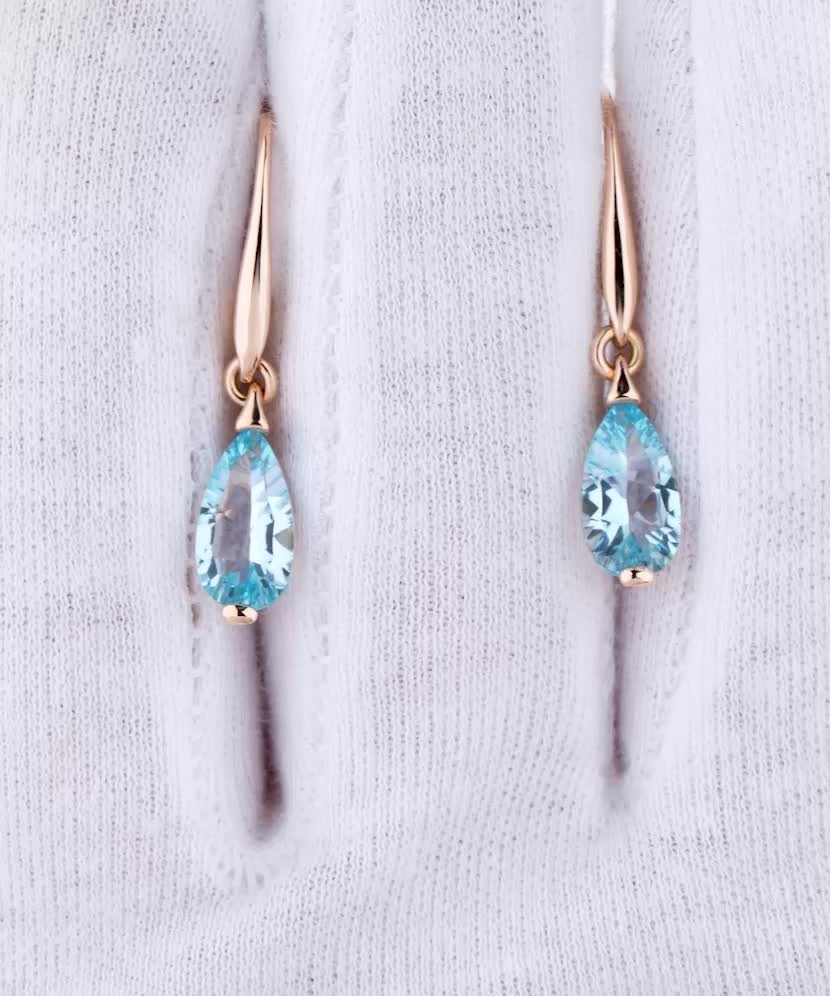 Золотые серьги с топазом