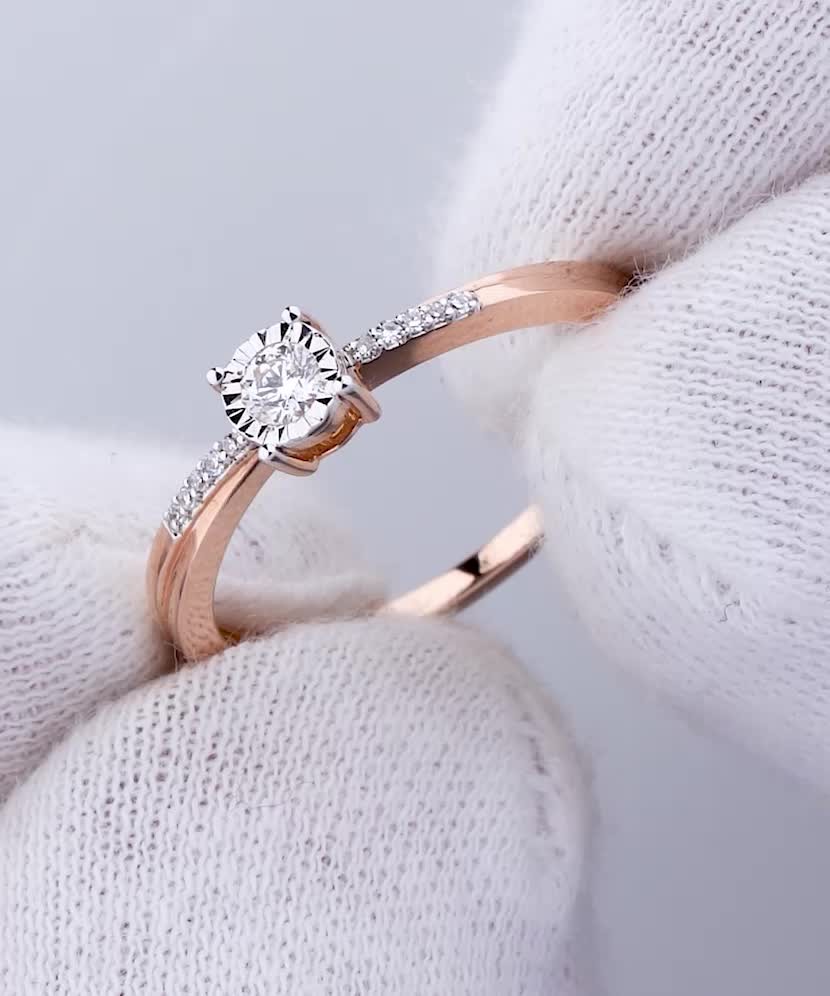 Золотое кольцо с бриллиантами