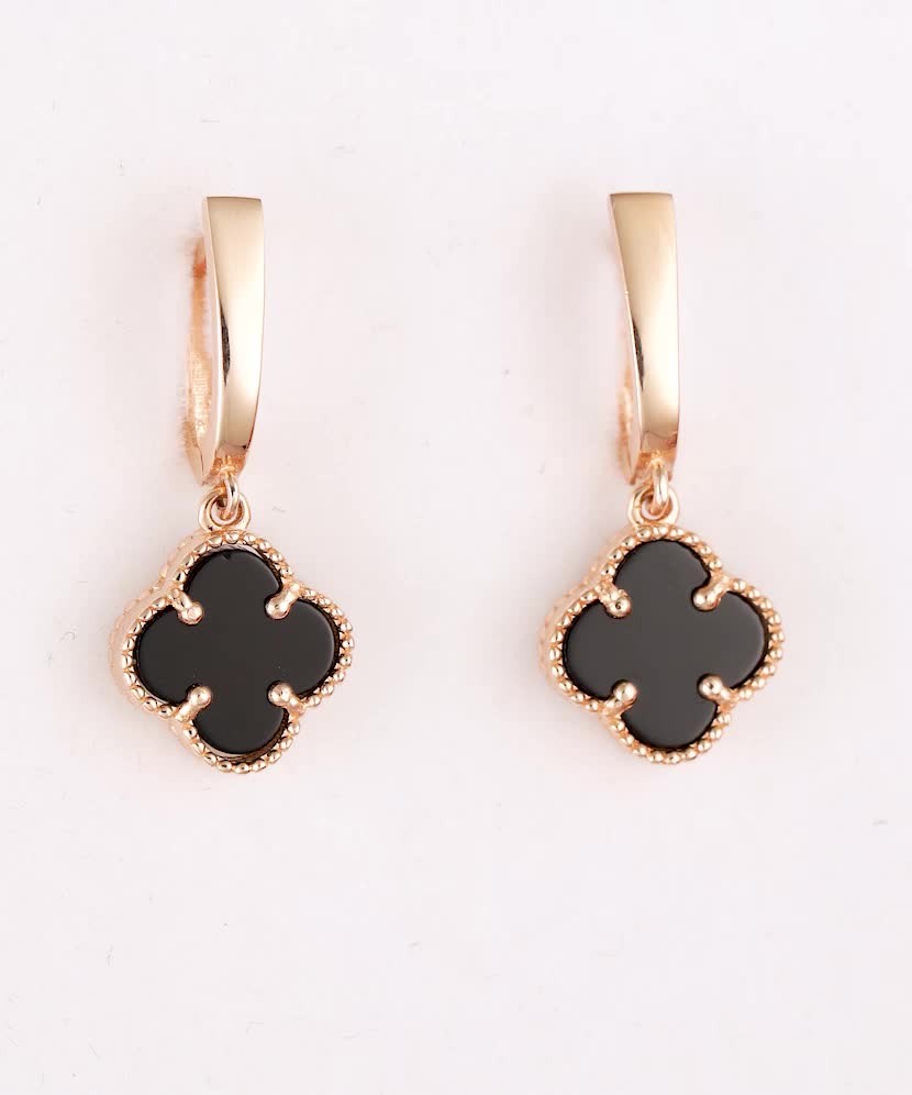 Золотые серьги с эмалью