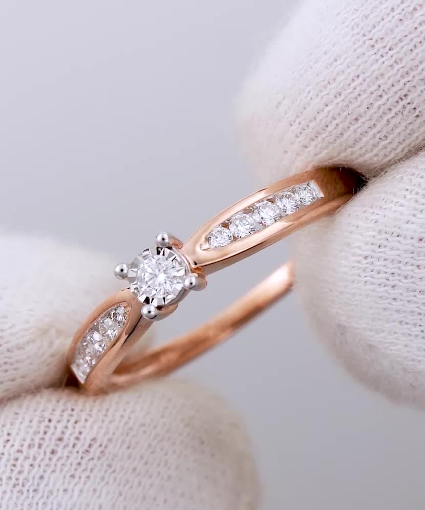 Золотое кольцо с алмазами