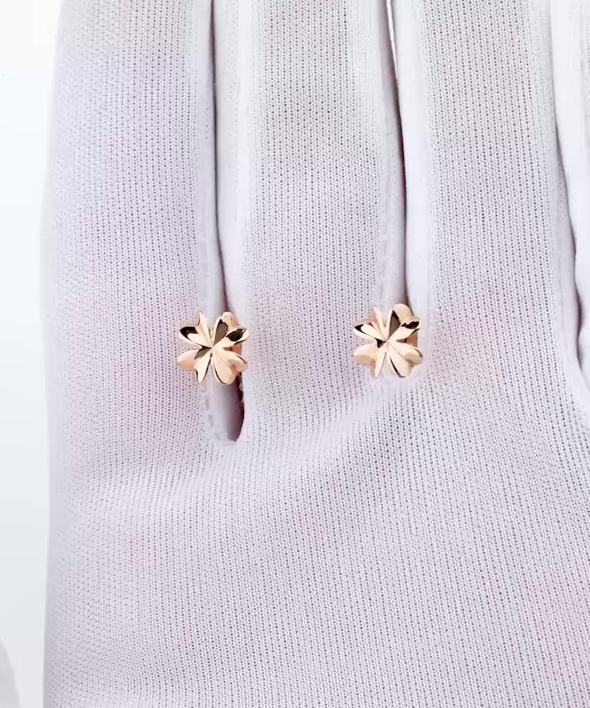 Золотые серьги