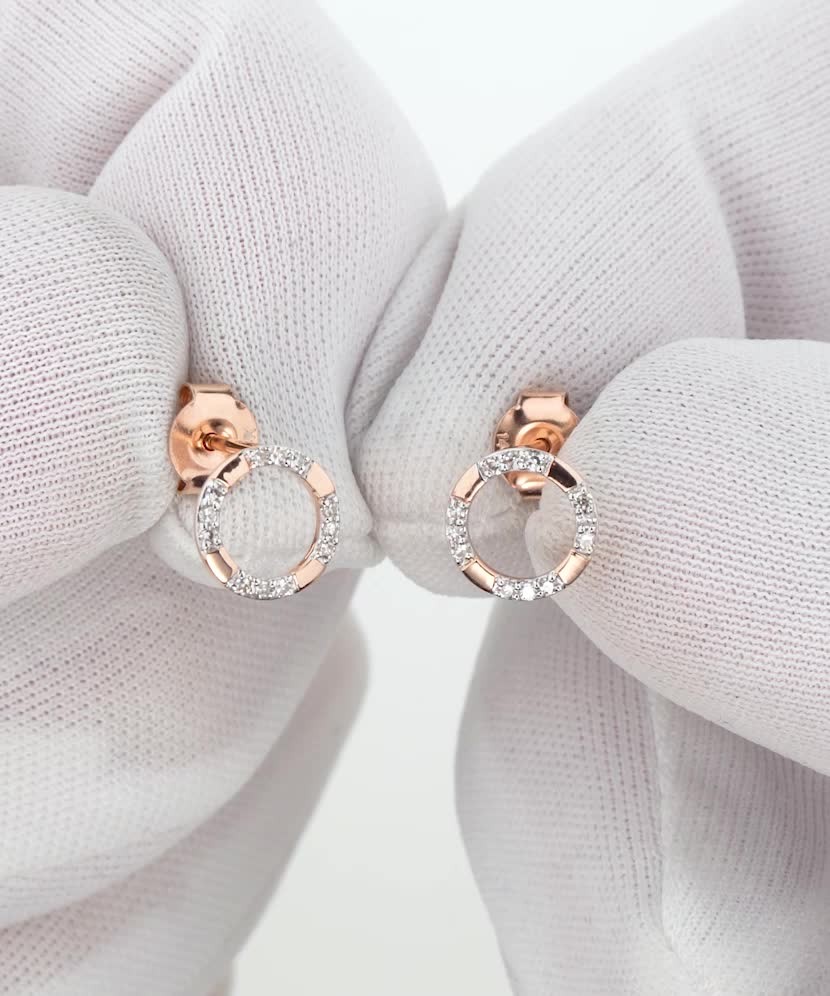 Золотые серьги с алмазами