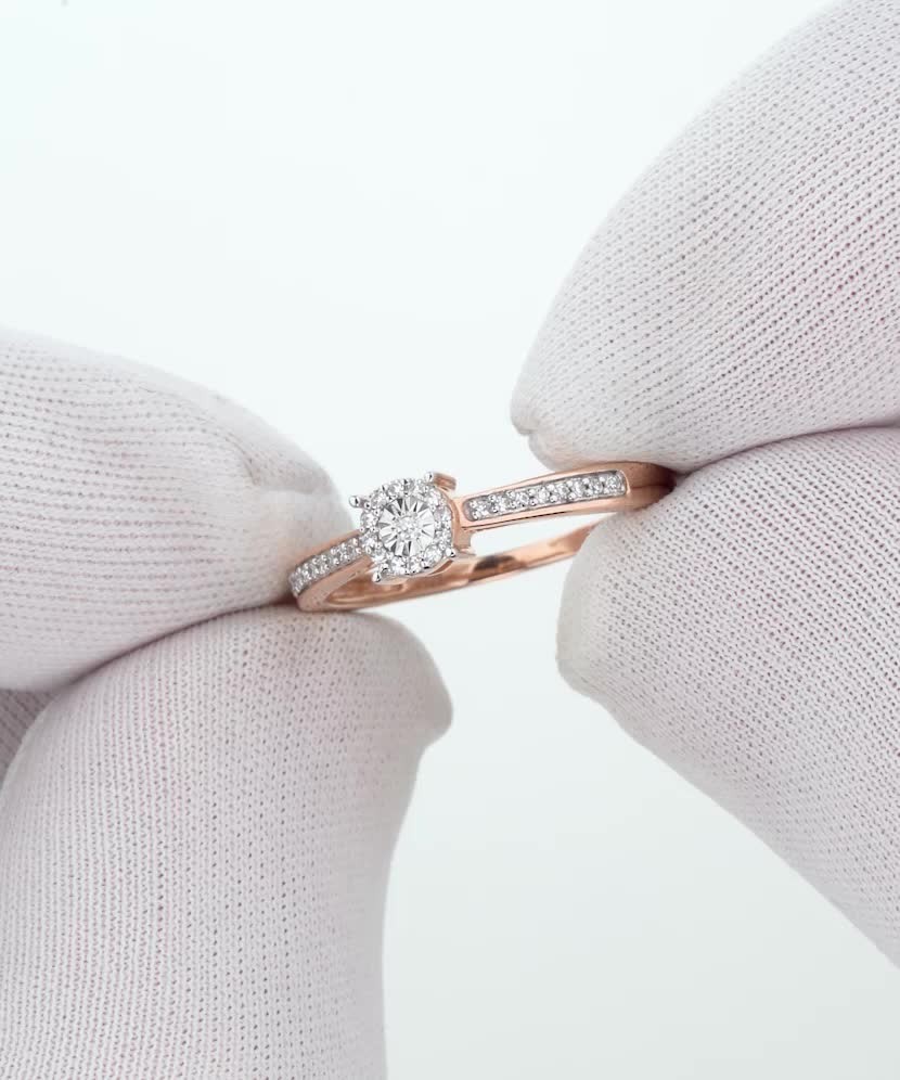 Золотое кольцо с алмазами